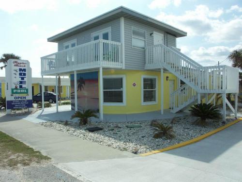 Entrance, Flagler Beach Motel and Vacation Rentals in Flagler Beach