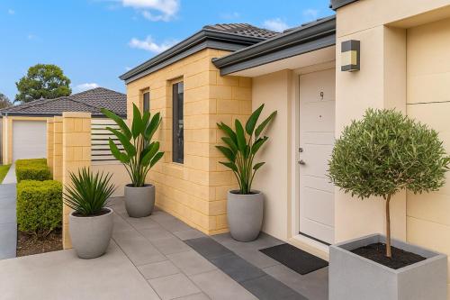 บ้านเดี่ยว 3 ห้องนอน 2 ห้องน้ำส่วนตัว ขนาด  ตร.ม. – ควีนพาร์ค (Stylish Queens Park Stay Close to Perth Airport) in ควีนพาร์ค