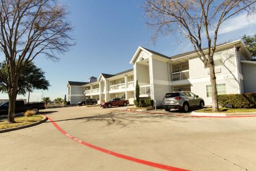 Studio 6-Dallas, TX - Garland - Northeast Hotel (Richardson) from £46