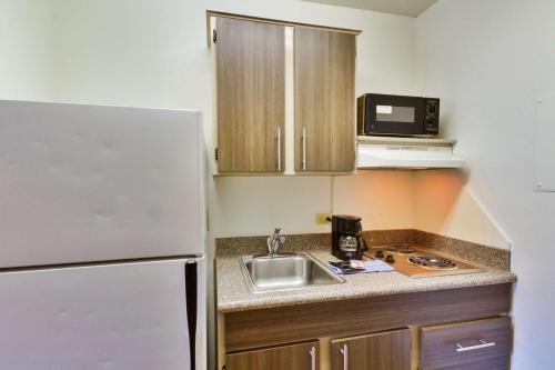 Studio 6-Dallas, TX - Garland - Northeast in Richardson, USA