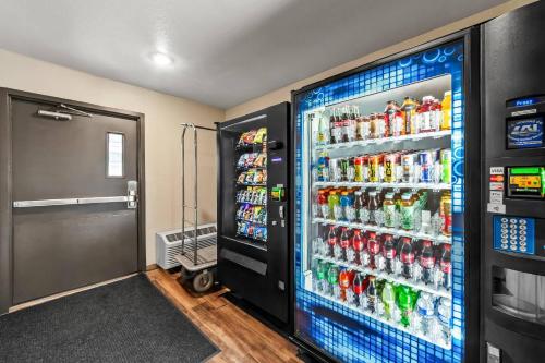 WoodSpring Suites San Antonio South - image 12