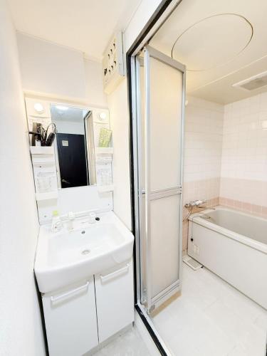 Osaka Island Uchimachi Central NearDotonriNambaKuromon Market7 min walk from the station Family Group