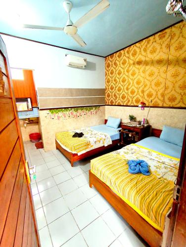 room detail thumbnail 1