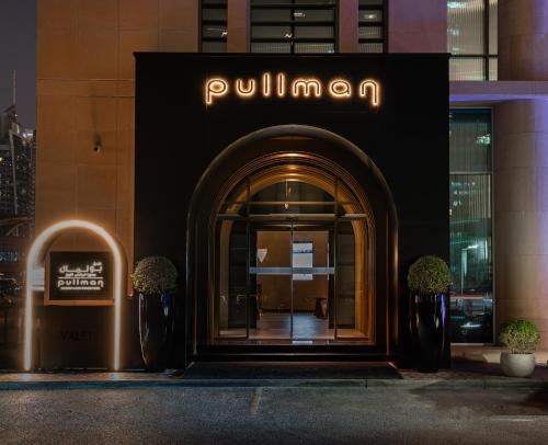 Exterior view, Pullman Jumeirah Lakes Towers Hotel and Residence in Jumeirah Lakes Towers