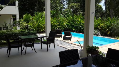 Twin Villas Apartment with Swimming Pool for 2 houses Twin Villas Apartment with Swimming Pool for 2 houses