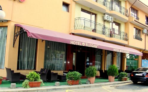 . Hotel Elegant