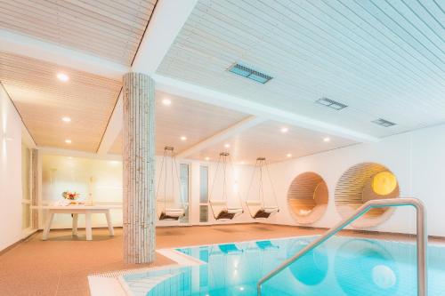 Swimming pool, Hotel - Restaurant Erich Rodiger in Bad Staffelstein