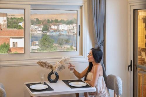 nile view modern studio- 7 min from aswan station – khách sạn tại Gan Trung Tam