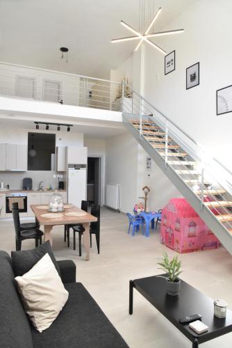 Annabell Houses & Rooms in Lamia