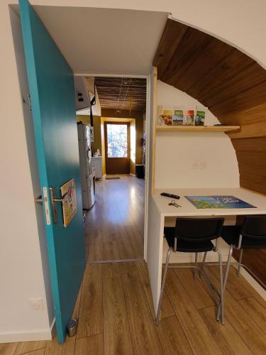 Chambre avec salle d'eau privée (Chambre avec salle d'eau privee) in 莱萨克