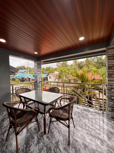 Lovely Bedroom in Lila, Bohol with WIFI, AC & Ref in Lila