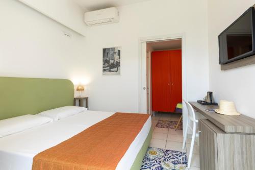 2 twin beds