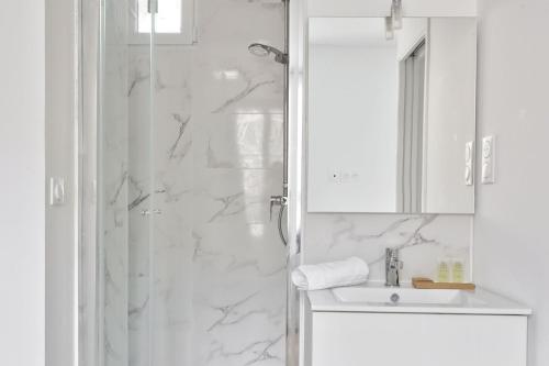 522 Tocqueville Suite - Cozy apartment in Paris 17 - image 11