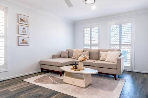 Sadržaji, Cozy 4BR House in Coomera - with Pool and parking in Coomera