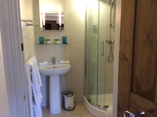 Three-Cranes Room Type - Double Room