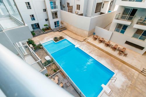 Peaks - Luxury 1BR Apartment Pool View R106 El Nessim 2