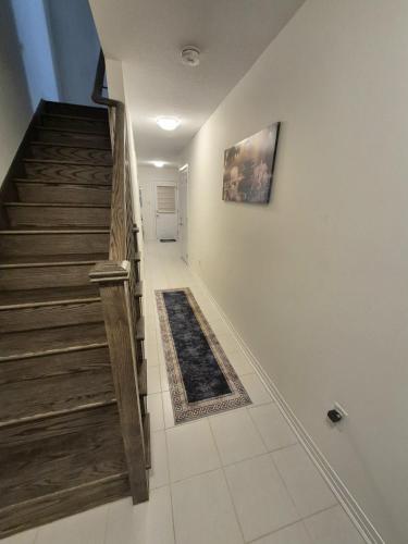 Bejárat, First Class Ensuite Room in Brantford (Ontario)