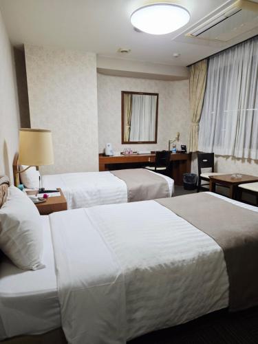 room detail thumbnail 1