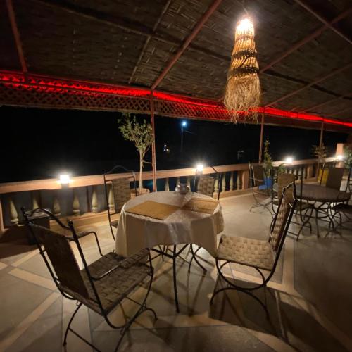 Iekārtas, Auberge Etoile Filante d Or Ait Ben Haddou in Aitbenhado