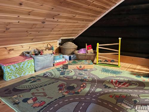 外部景觀, Traditional Log Cabin By Lake Seljord in 弗拉特達爾