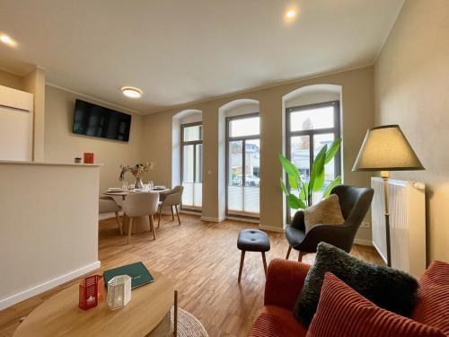 ApartmentRosa12 - das Tor zur Sächsischen Schweiz! Neu, zentral mit Parkplatz und Terrasse! in Pirna, Deutschland
