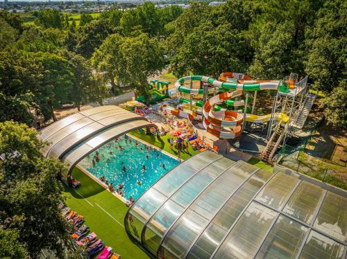 Camping La Baule – khách sạn tại Tremeac