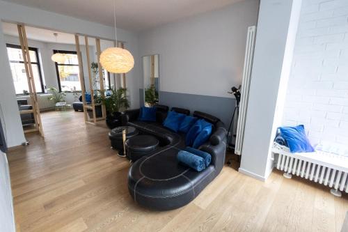 Townhouse Tongeren Center 275m2, 10p - Featured in Designbook in Τόνγκερεν