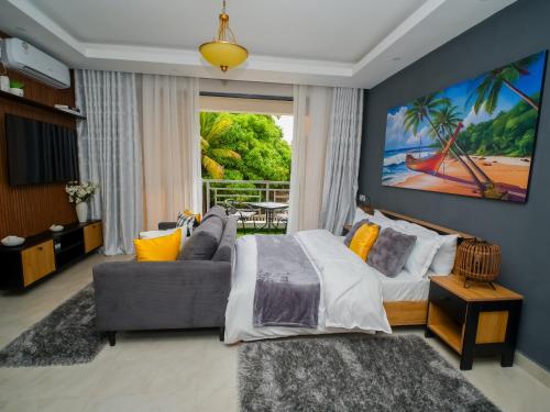Katil, Best Stays Luxury Apartments Studio - AC, Pool, Beach, Lift in Mombasa