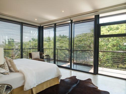 Luxury Villa Aloe Ridge - Eden Rock Luxury Estate, Pennington in Imbabala Forest Estate