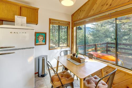 Idyllwild Cabin with Deck and Tahquitz Peak Views in Pine Cove, USA