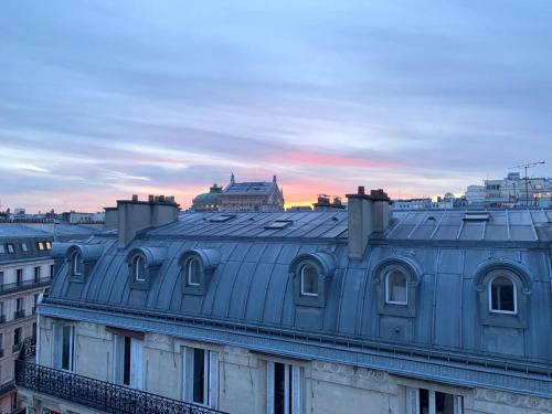 Top floor studio & view - La Fayette / Opéra