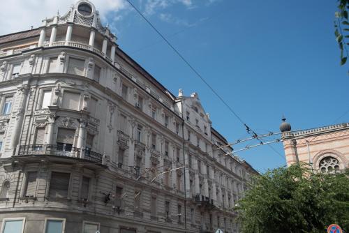 Apartment with Big Terrace - image 9