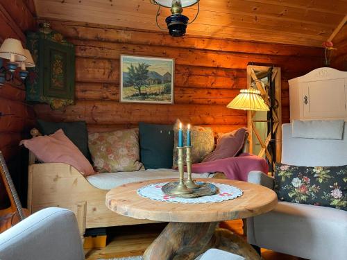 外部景觀, Traditional Log Cabin By Lake Seljord in 弗拉特達爾