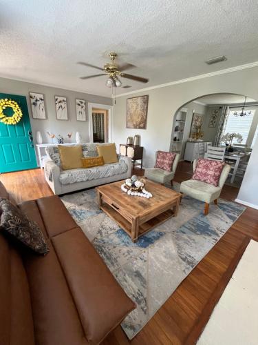 客房, Charming 3BR Minutes to Moody AFB, Downtown & VSU in 華爾多斯塔