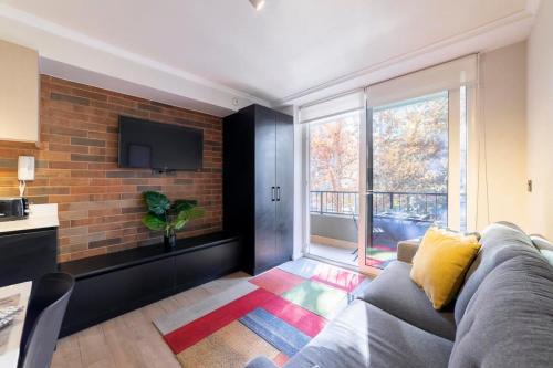 City escape in the center of Providencia