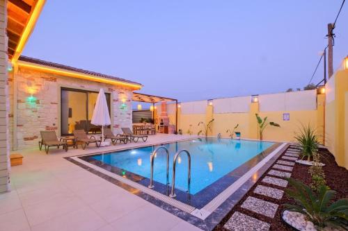 DOĞALİKA-Villa with Sauna for 4 People in Seydikemer Zorlar – khách sạn tại Seydikemer