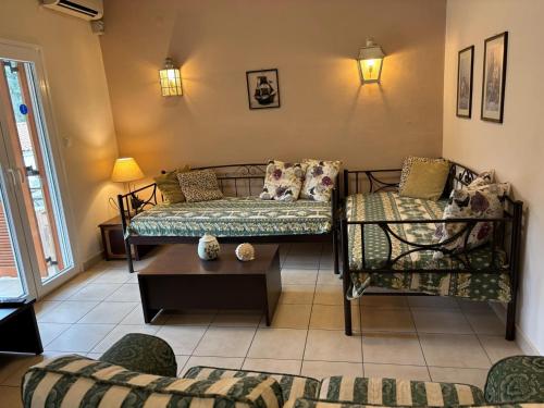 Fay Apartment - image 3