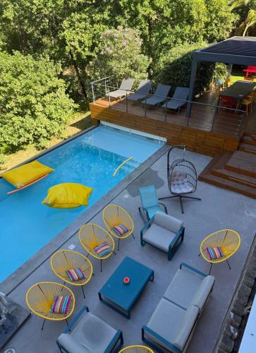 Beautiful villa under pine trees heated pool - Location saisonnière - Biscarrosse