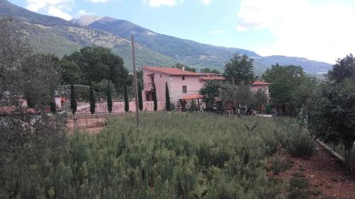  Agriturismo La Fattoria, Pension in San Donato Val di Comino bei Posta Fibreno