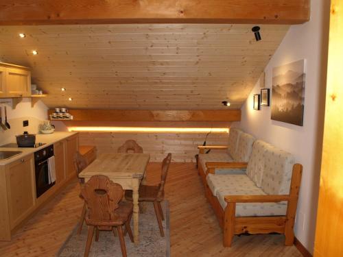 Attic loft with park in the shadow of the Dolomites in Sospirolo