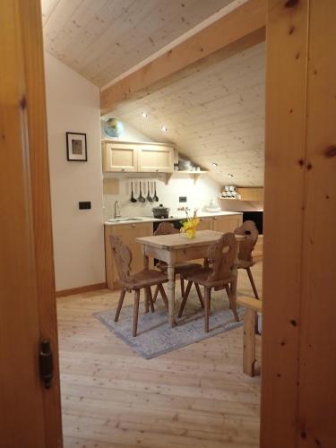 Attic loft with park in the shadow of the Dolomites in Sospirolo