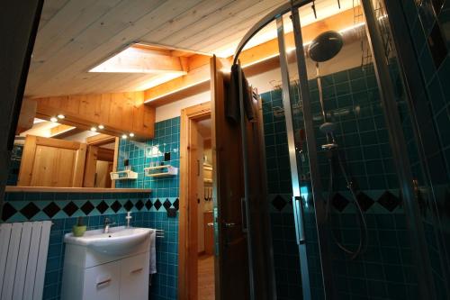 Attic loft with park in the shadow of the Dolomites in Sospirolo