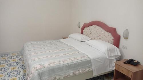 Room, small