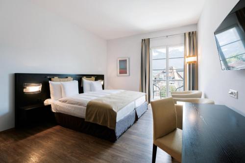 1 queen bed
