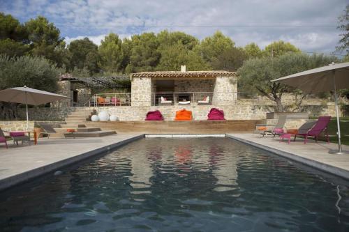 A Serene Luxury Villa in the Heart of Provence - Location, gîte - Le Castellet