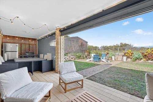 Marina Dunes Retreat in Hindmarsh Island sala