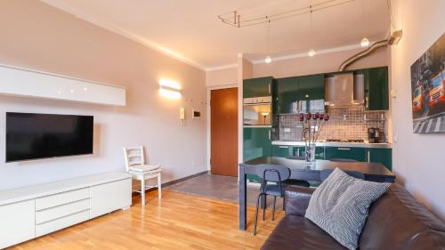 共用Lounge/電視區, Modern Loft - with Balcony and Parking in 塞拉維爾皮斯托伊斯