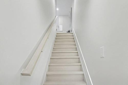 The Wynford Dreamy Capri Suite in Centre Wellington (ON)