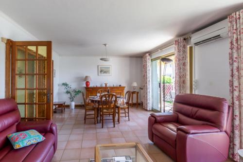 Bright 3 Apartment Near The Sea With Balcony - image 5