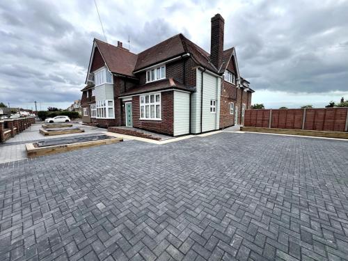 3 The Royal Serviced Apartments, Harwich -Ground Floor-Parking -Wifi in 哈里奇